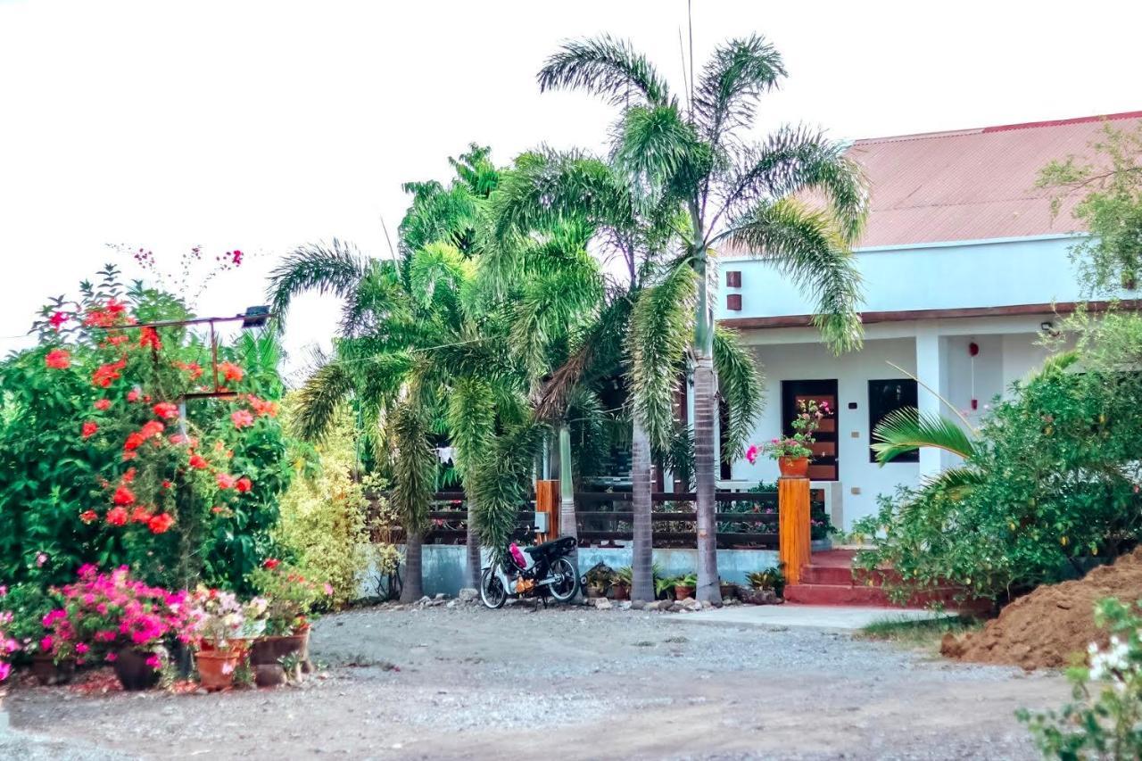 Airport View Hotel Vigan Exterior foto